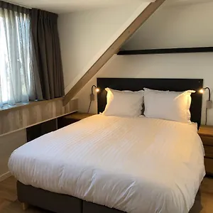 casa-del-cisne-2.zandvoort-hotels.com/